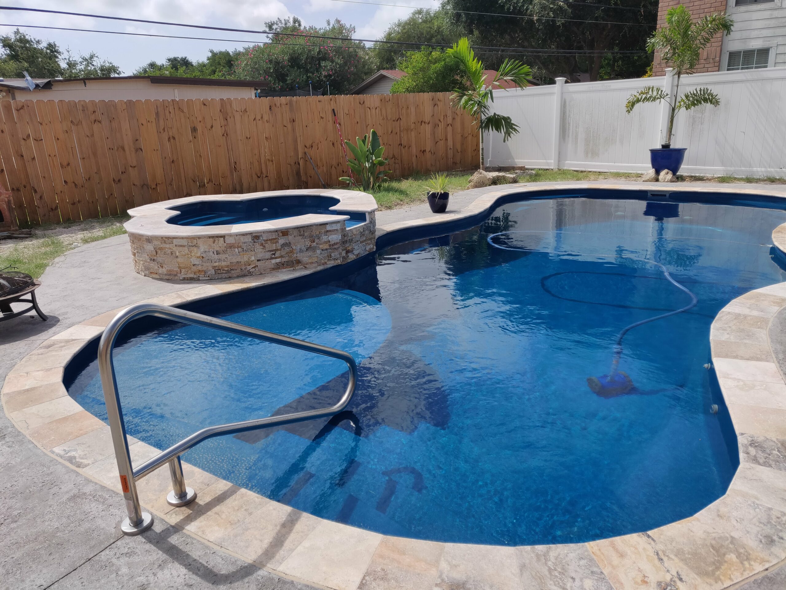 In-ground fiberglass swimming pool Flour Bluff TX